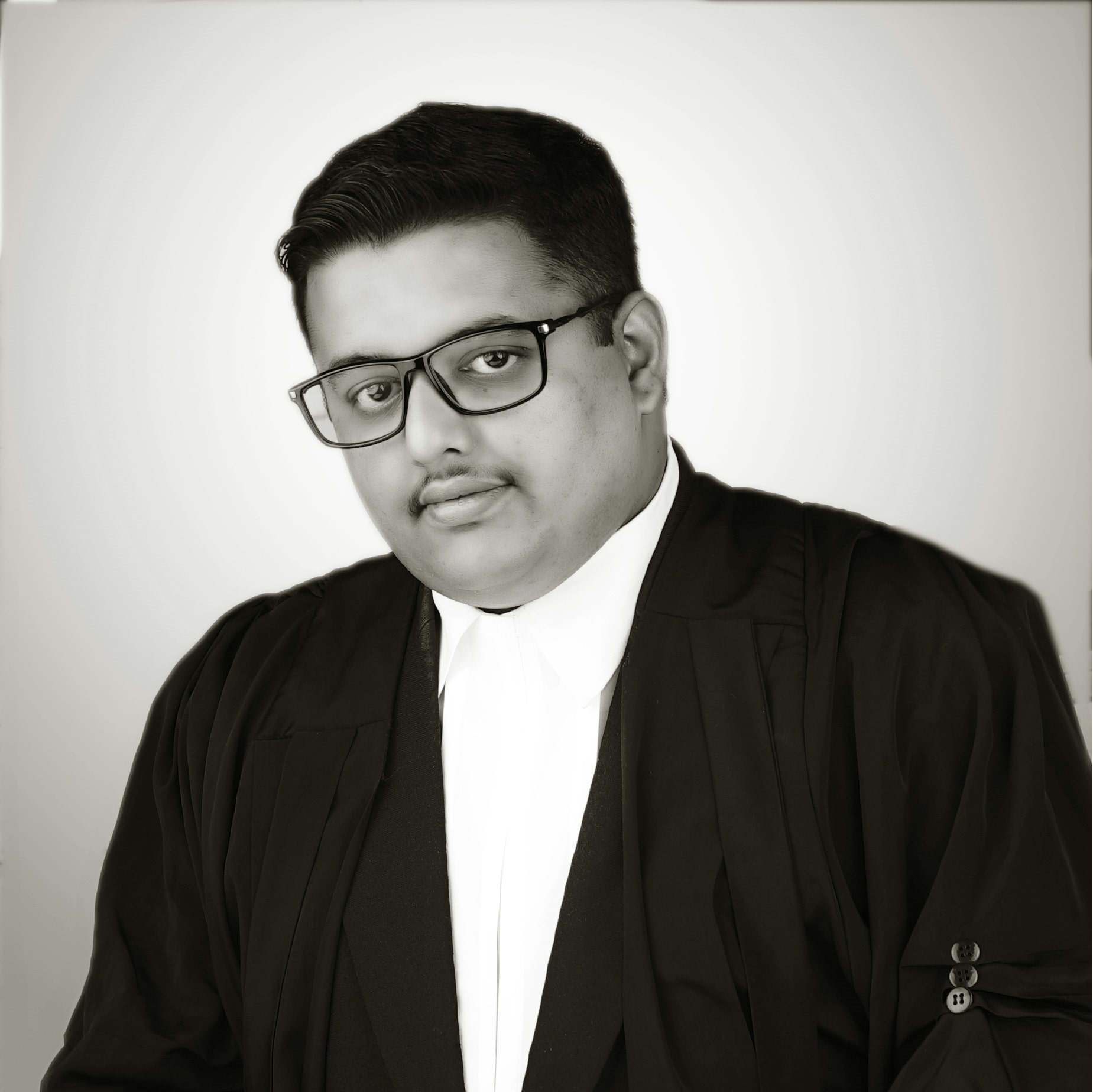 Lawyer for High Court